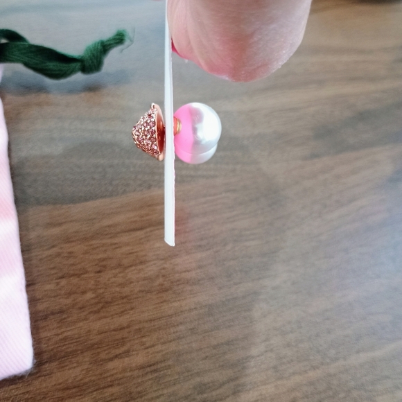 Kate Spade Pink Pig Earrings. - Picture 2 of 4